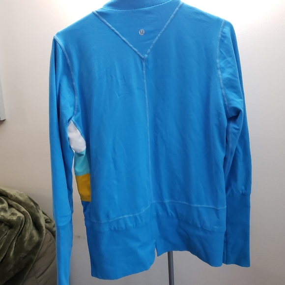 Lululemon Reversible Jacket - Picture 7 of 11